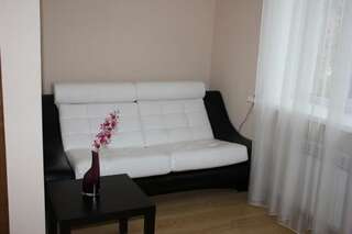 Гостиница  Альянс Кольчугино 2-комнатный номер полулюкс-2